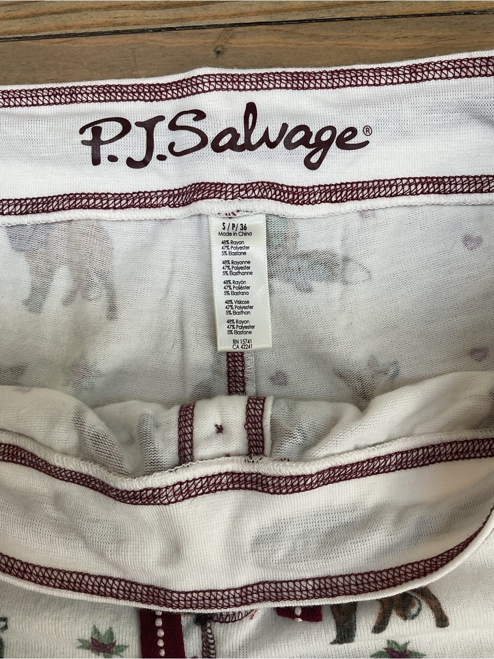 PJ SALVAGE “FOXY CHRISTMAS” JOGGERS PAJAMA SET - Picture 11 of 13